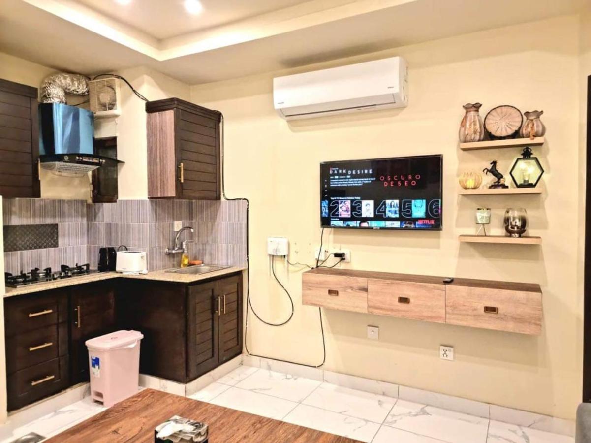 Comfortable & Lovely 1 Bed Apt In Bahria Town Равалпінді Екстер'єр фото